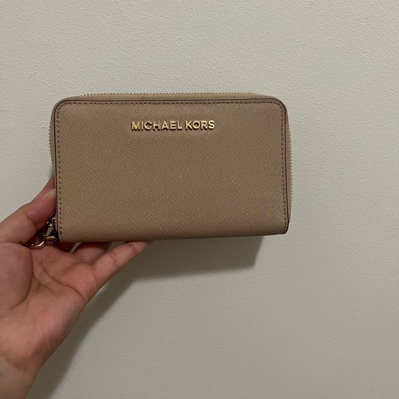 Bundle: Coach Michael Kors wristlets - Picture 2 of 10